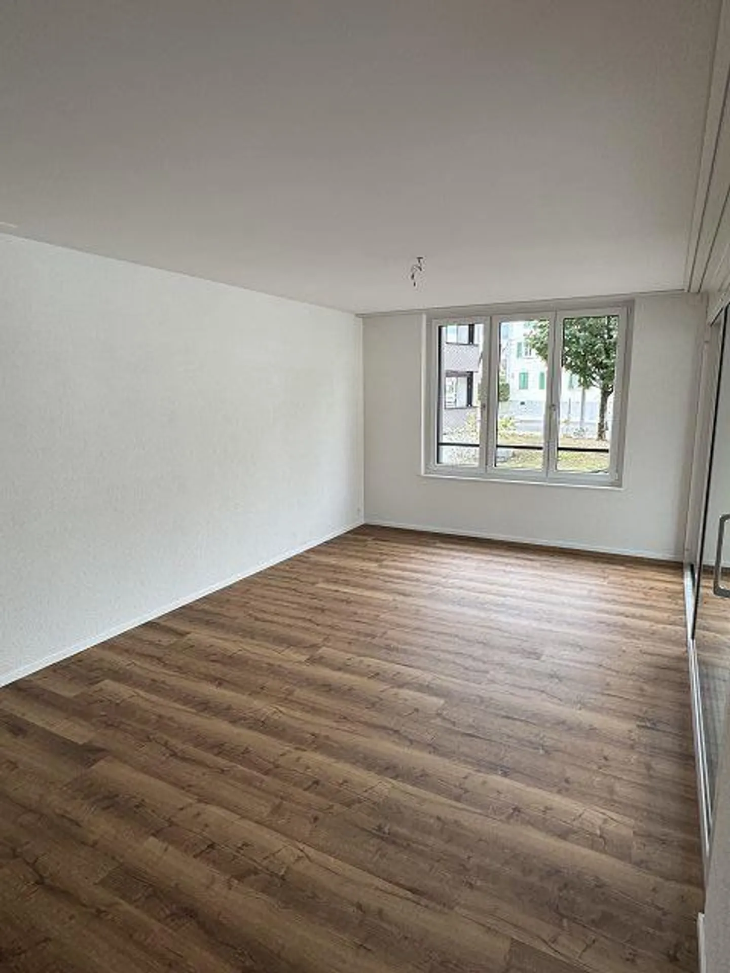 Appartement moderne 3.5 pièces au centre de Münchwilen - Photo 4 sur 11