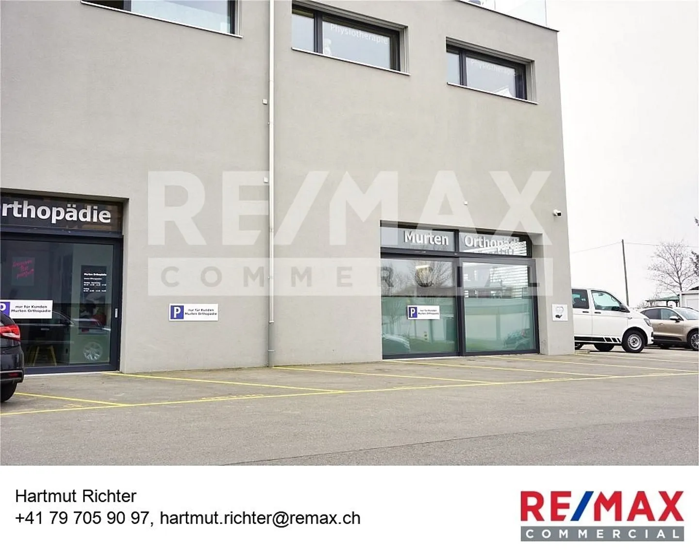 Fully Equipped Commercial Space in Murten - Retail/Practice - Photo 1 of 7