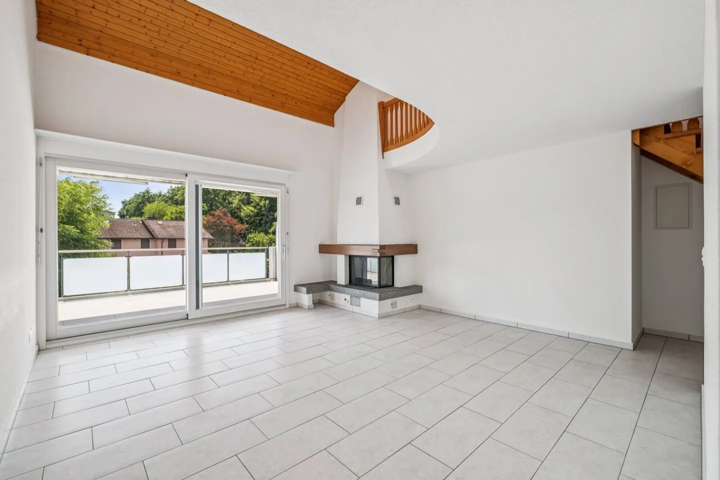 Une maison pour s'épanouir - Maisonette avec cheminée et jardin - Photo 2 sur 13