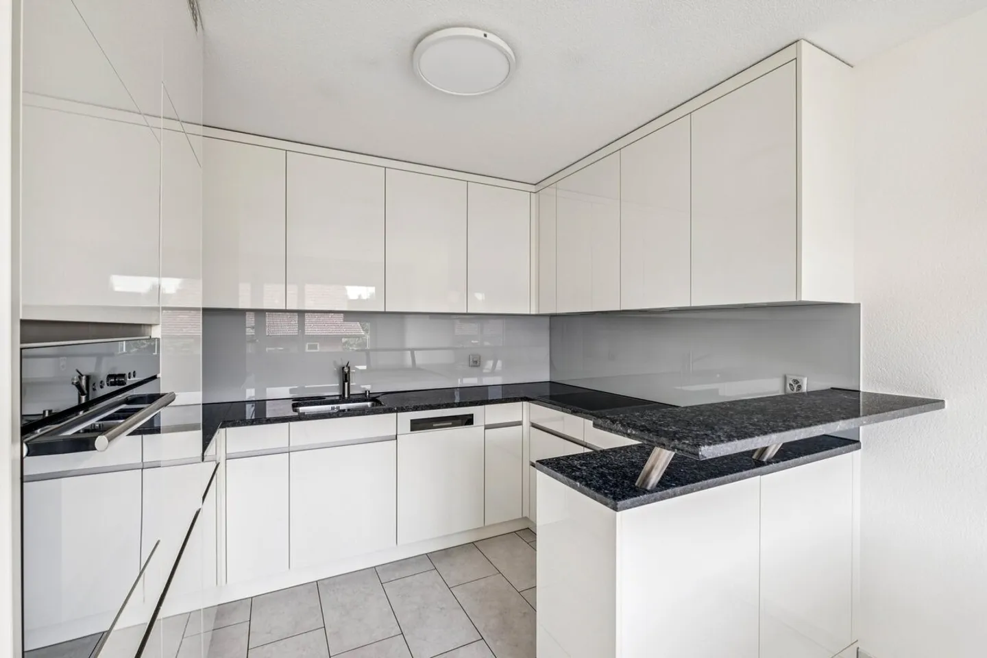 Une maison pour s'épanouir - Maisonette avec cheminée et jardin - Photo 5 sur 13