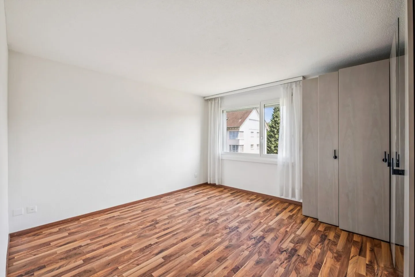 Une maison pour s'épanouir - Maisonette avec cheminée et jardin - Photo 8 sur 13