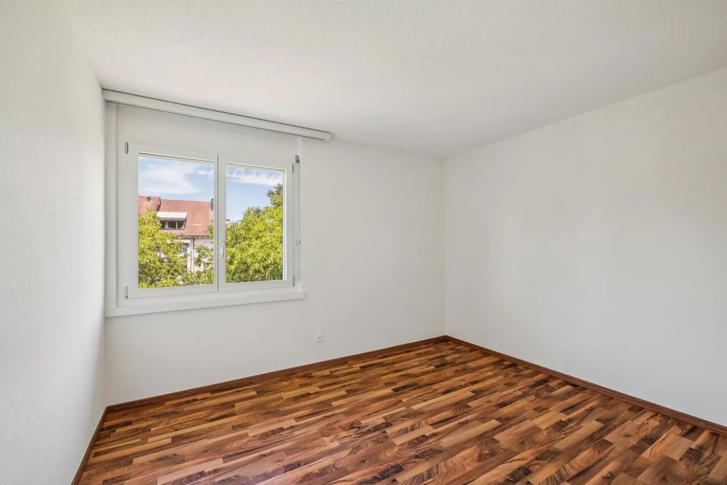 Une maison pour s'épanouir - Maisonette avec cheminée et jardin - Photo 7 sur 13