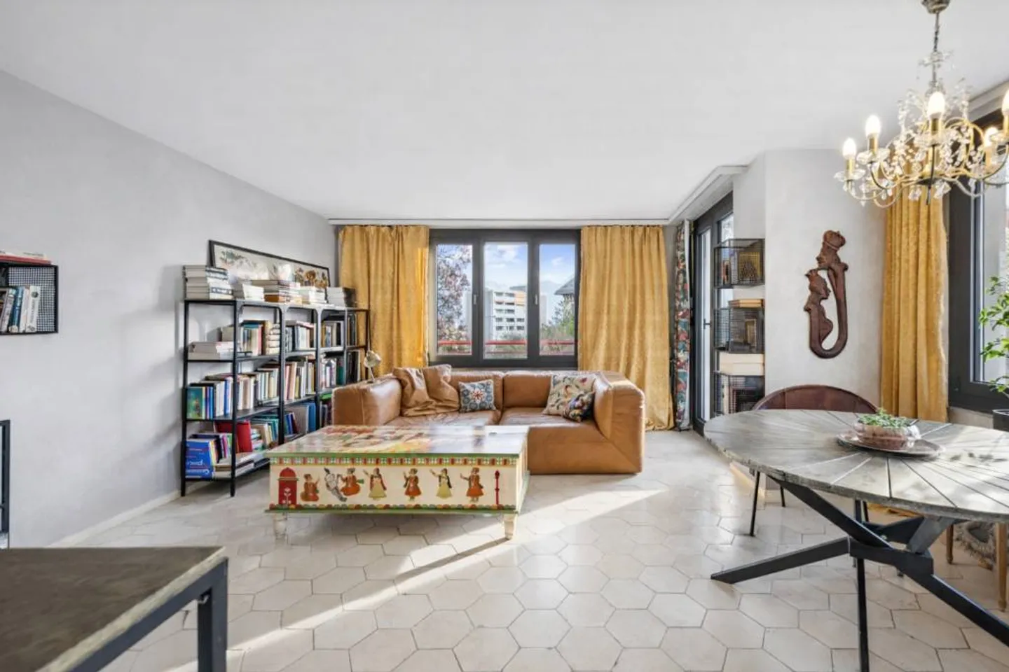 Charming 2.5-room apartment with balcony - Photo 2 of 7