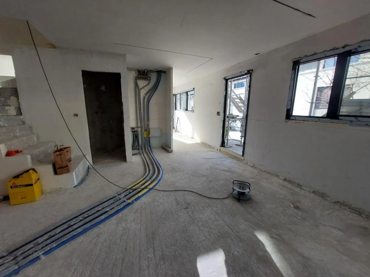 Bel appartement de 4 pièces dans une villa mitoyenne - Photo 4 sur 13