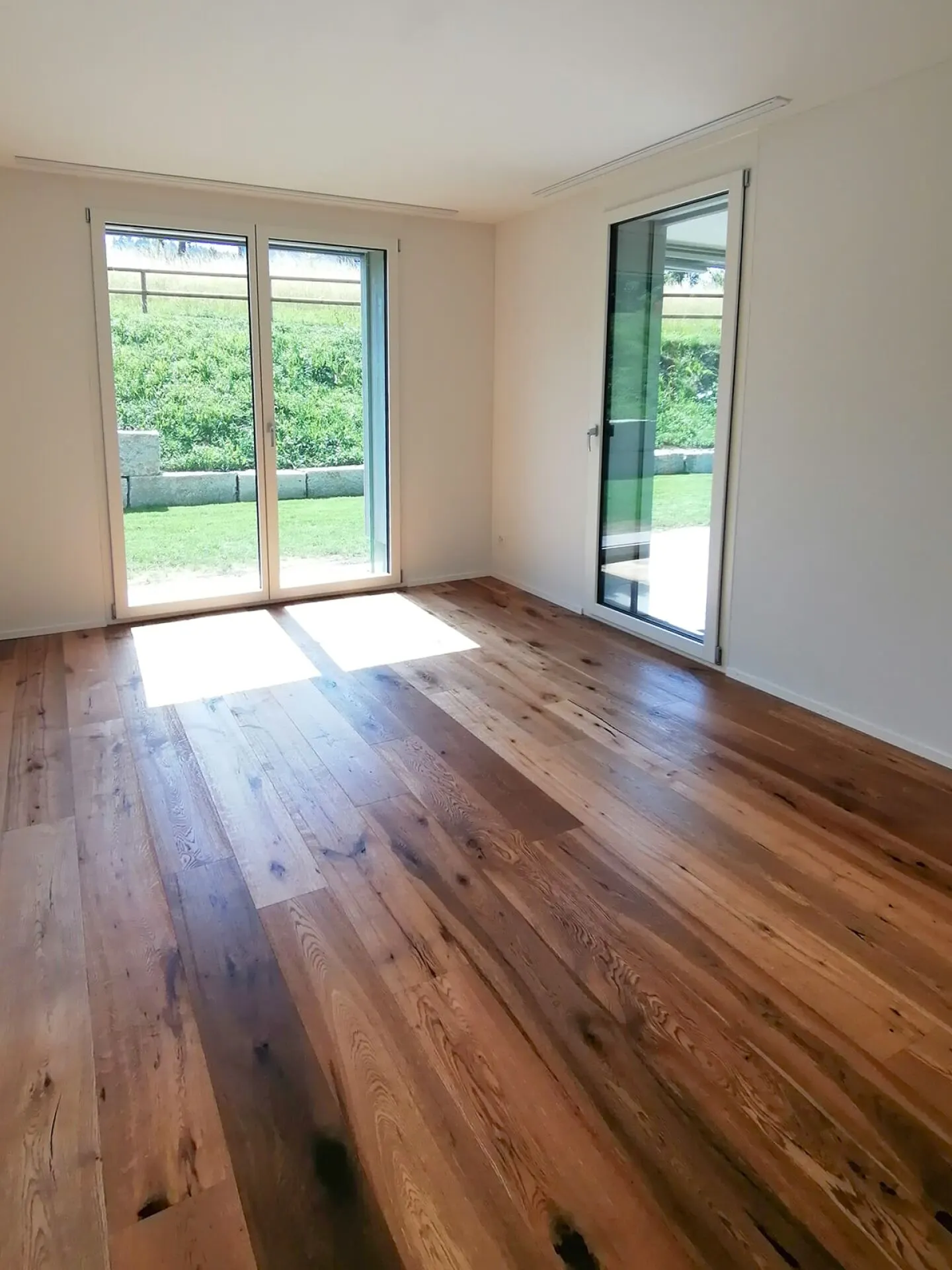 Appartement de jardin moderne de 3,5 pièces dans un emplacement calme - Photo 5 sur 14