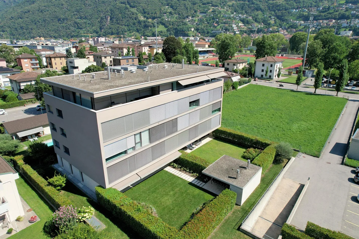 Appartamento con grande giardino a due passi dal centro città - Foto 2 di 16