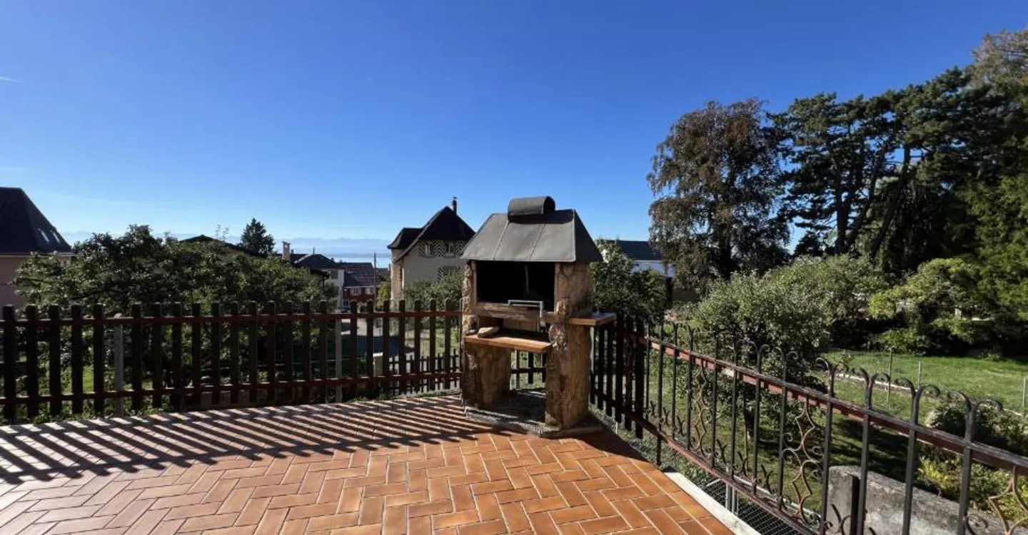 Maison de caractère avec vue - Photo 2 sur 13
