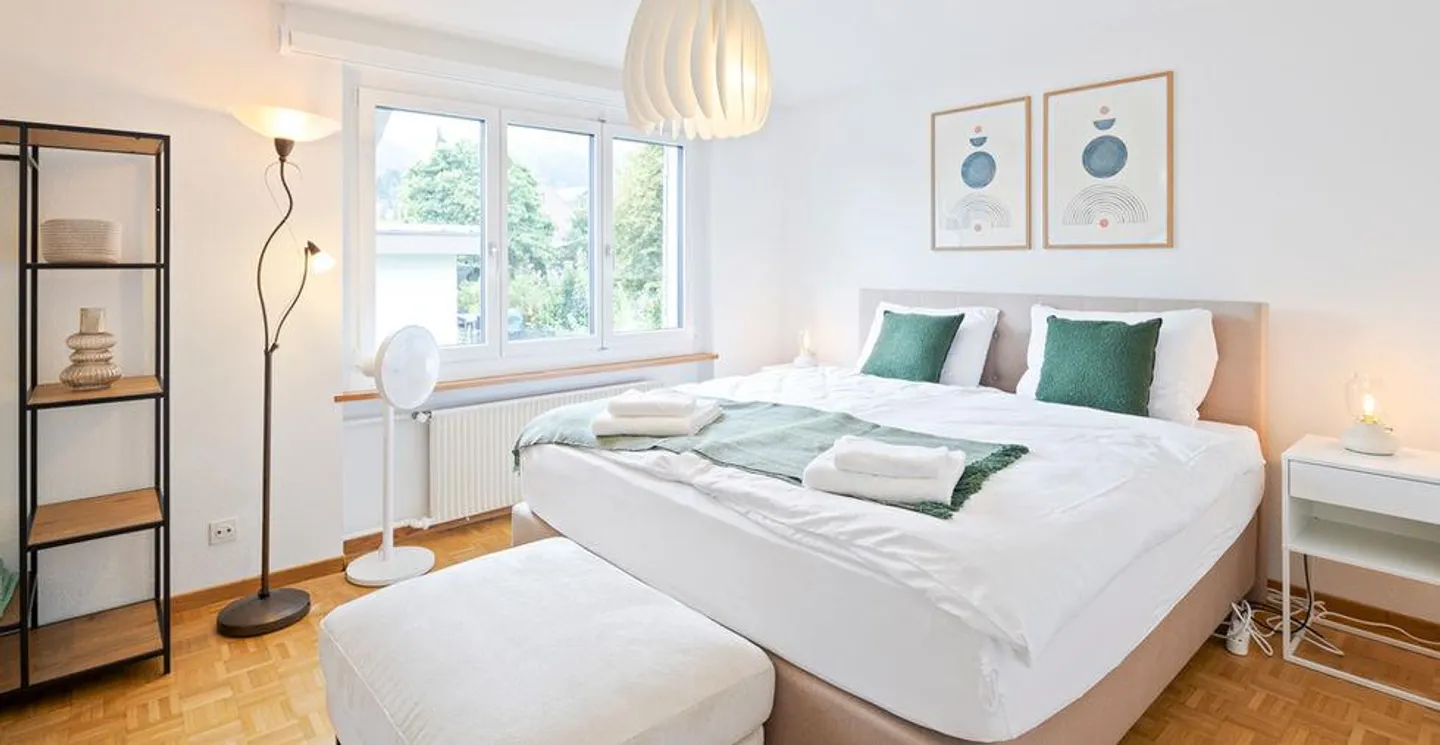 Spacious, charming 5.5 room apartment with a feel-good atmosphere - Photo 3 of 12