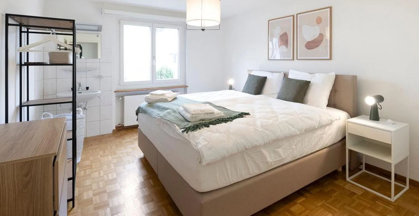Spacious, charming 5.5 room apartment with a feel-good atmosphere - Photo 11 of 12