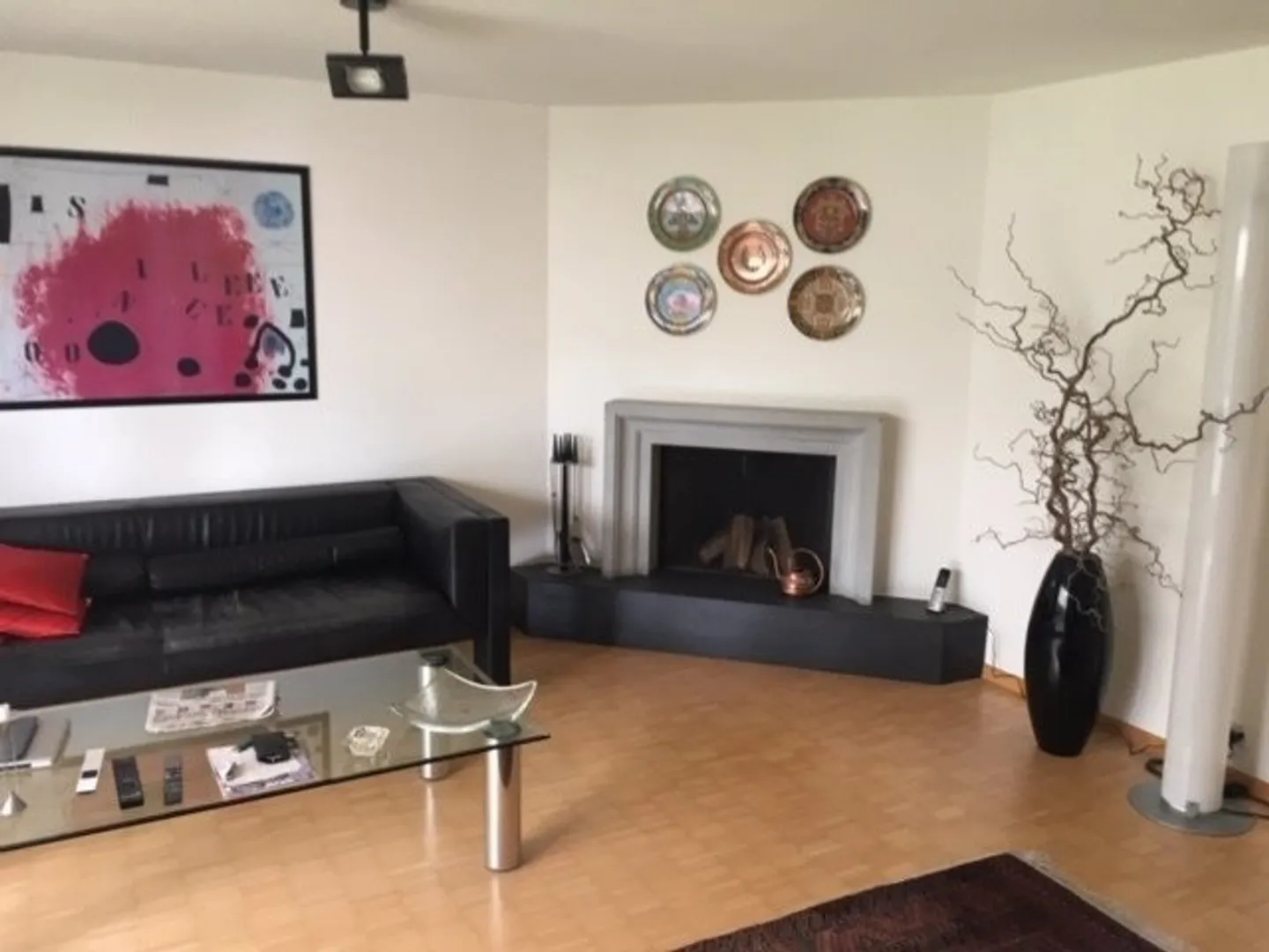 Charming 3.5-Room Apartment - Photo 2 of 9