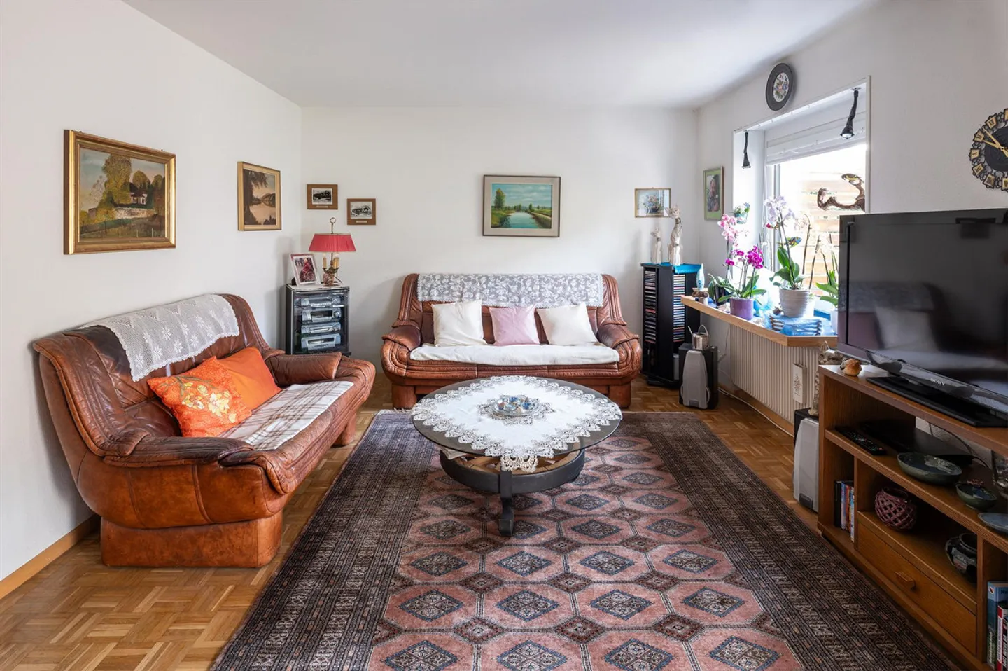 Casa unifamiliare angolare - Foto 8 di 18