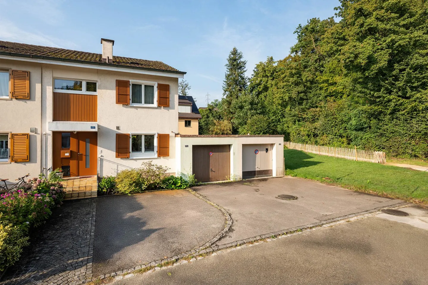 Casa unifamiliare angolare - Foto 1 di 18