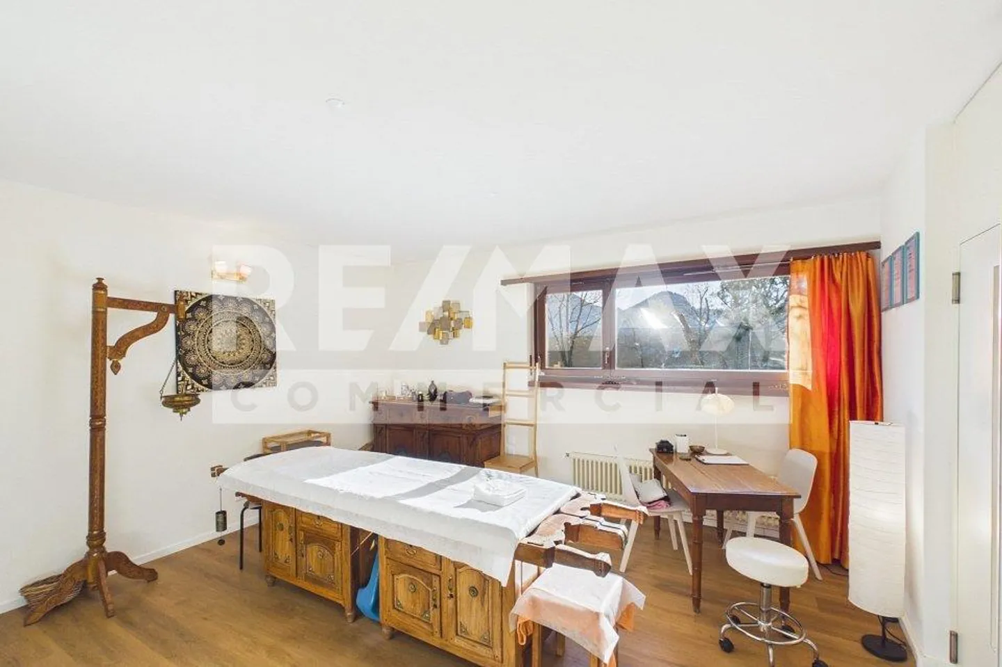 Bureau spacieux rénové à Breganzona - idéal pour un studio professionnel... - Photo 3 sur 13