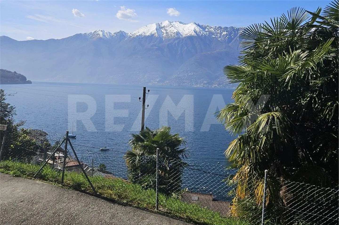 Baugrundstück mit Projekt - Foto 1 von 13