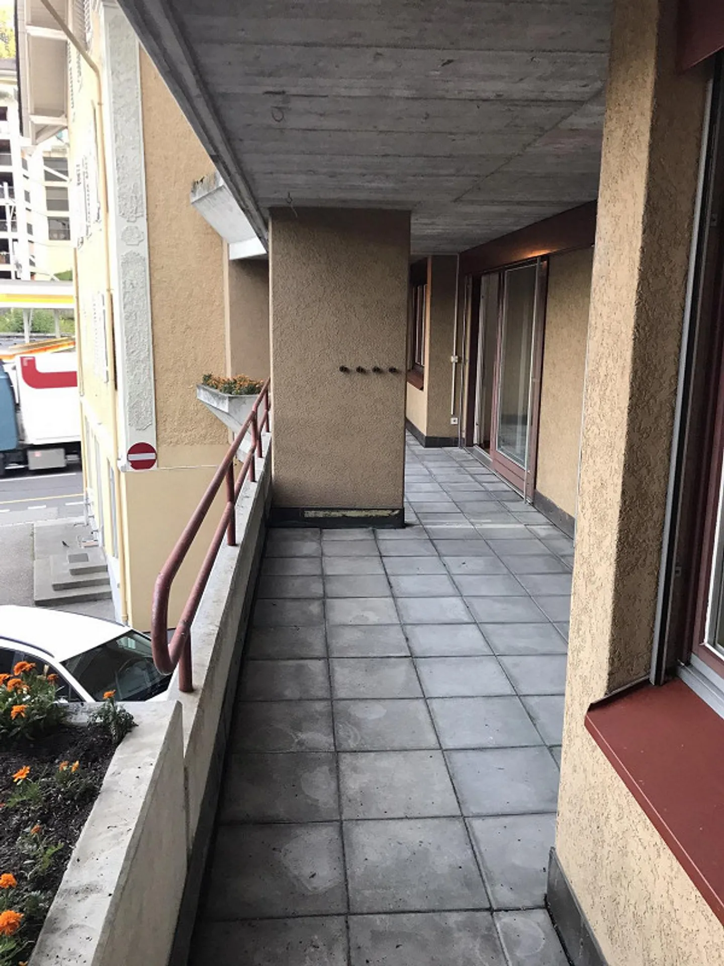 Grosse 6.5 Zimmerwohnung in super Zustand mit 2 Balkonen - Foto 4 von 25