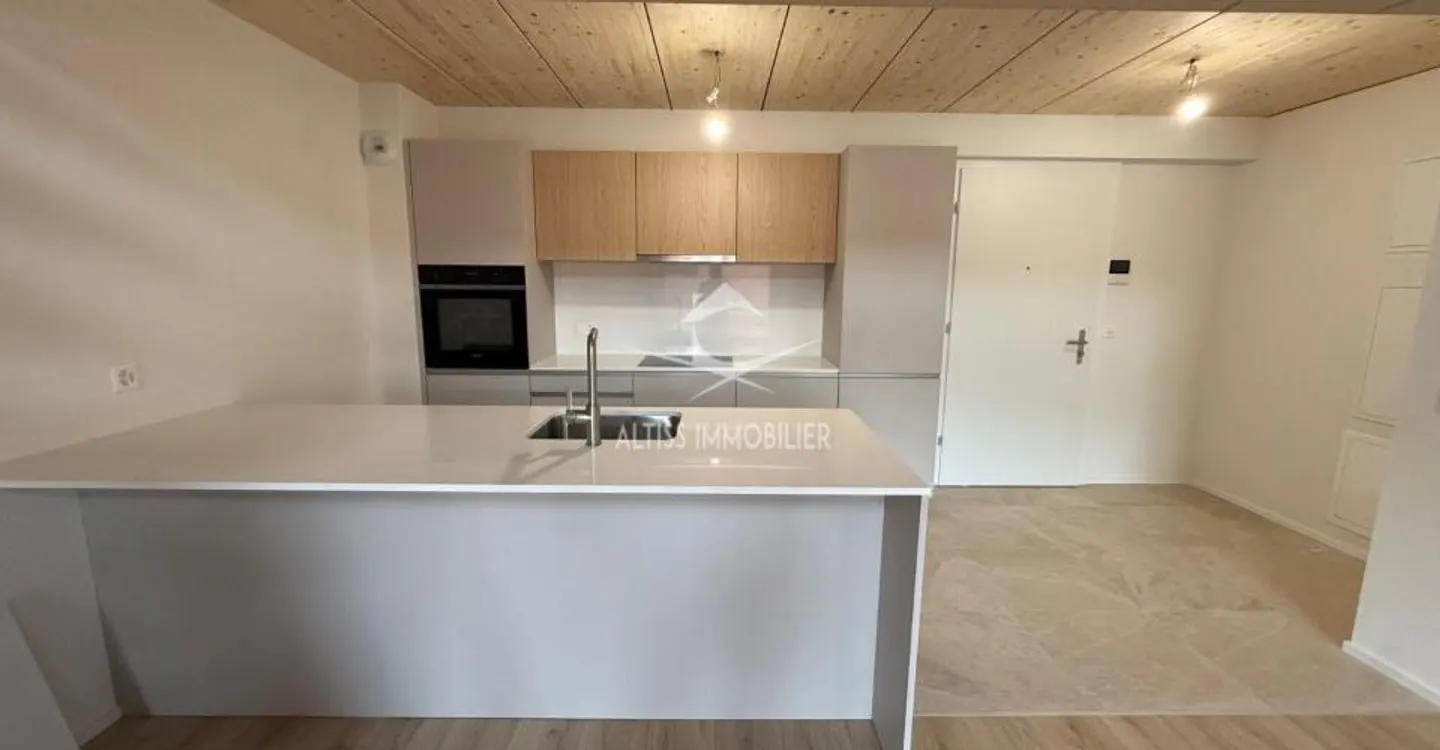 New Attic Apartment in Saint-Cergue - Photo 7 of 13