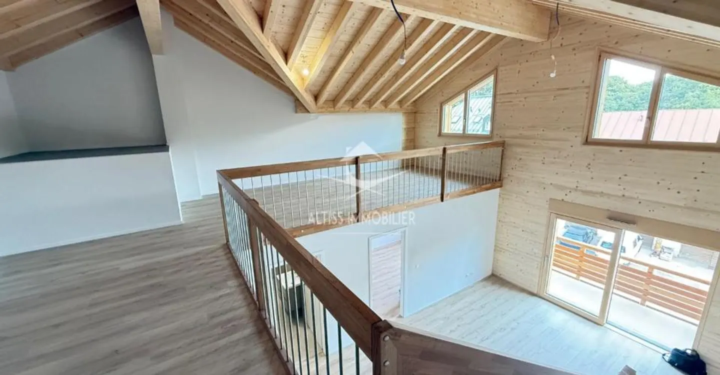 New Attic Apartment in Saint-Cergue - Photo 10 of 13