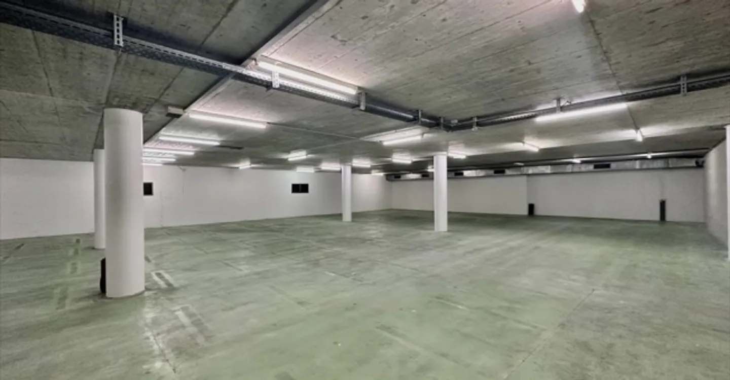 «Dépôt» - Photo 1 sur 5