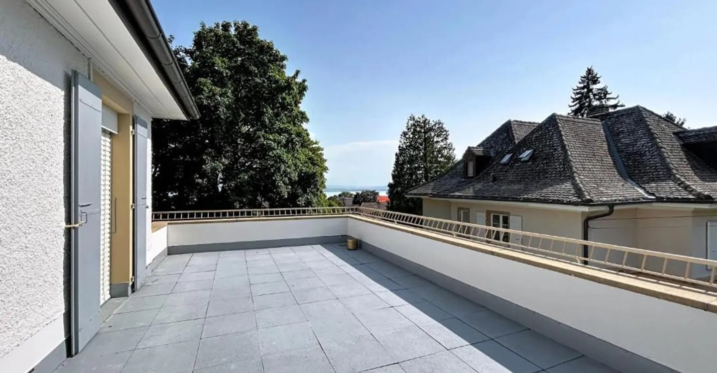 Casa di carattere ristrutturata con vista lago e Alpi - Foto 6 di 13