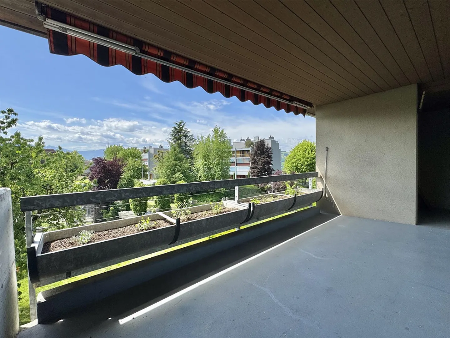 Ampio appartamento familiare, appena ristrutturato in una posizione tranquilla - Foto 5 di 8