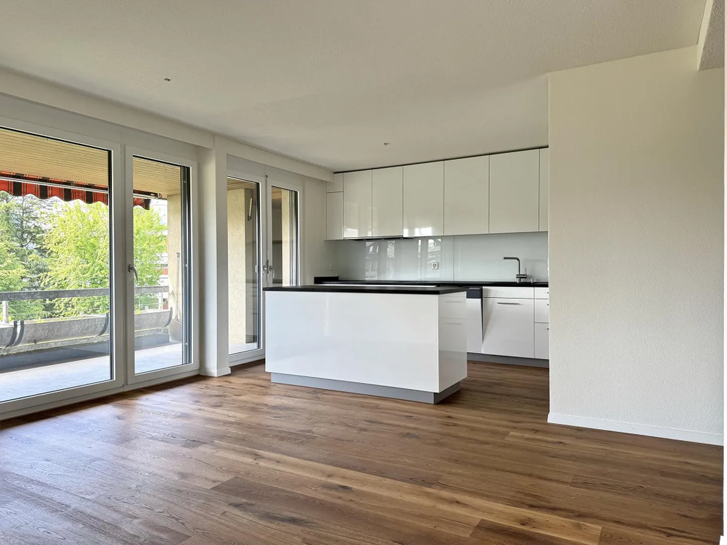 Ampio appartamento familiare, appena ristrutturato in una posizione tranquilla - Foto 8 di 8