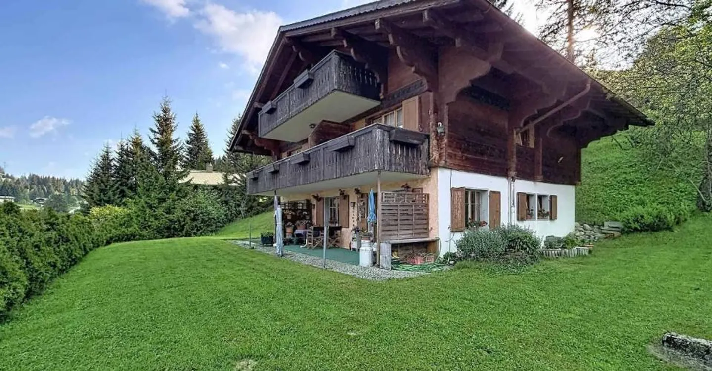 Chalet spacieux avec vue panoramique - Photo 1 sur 9
