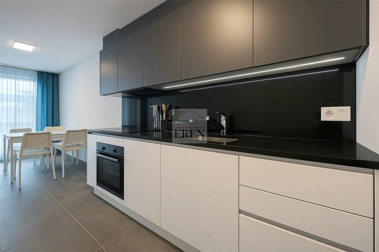 2.5 Room Apartment on the Ground Floor in Grône - Photo 3 of 13