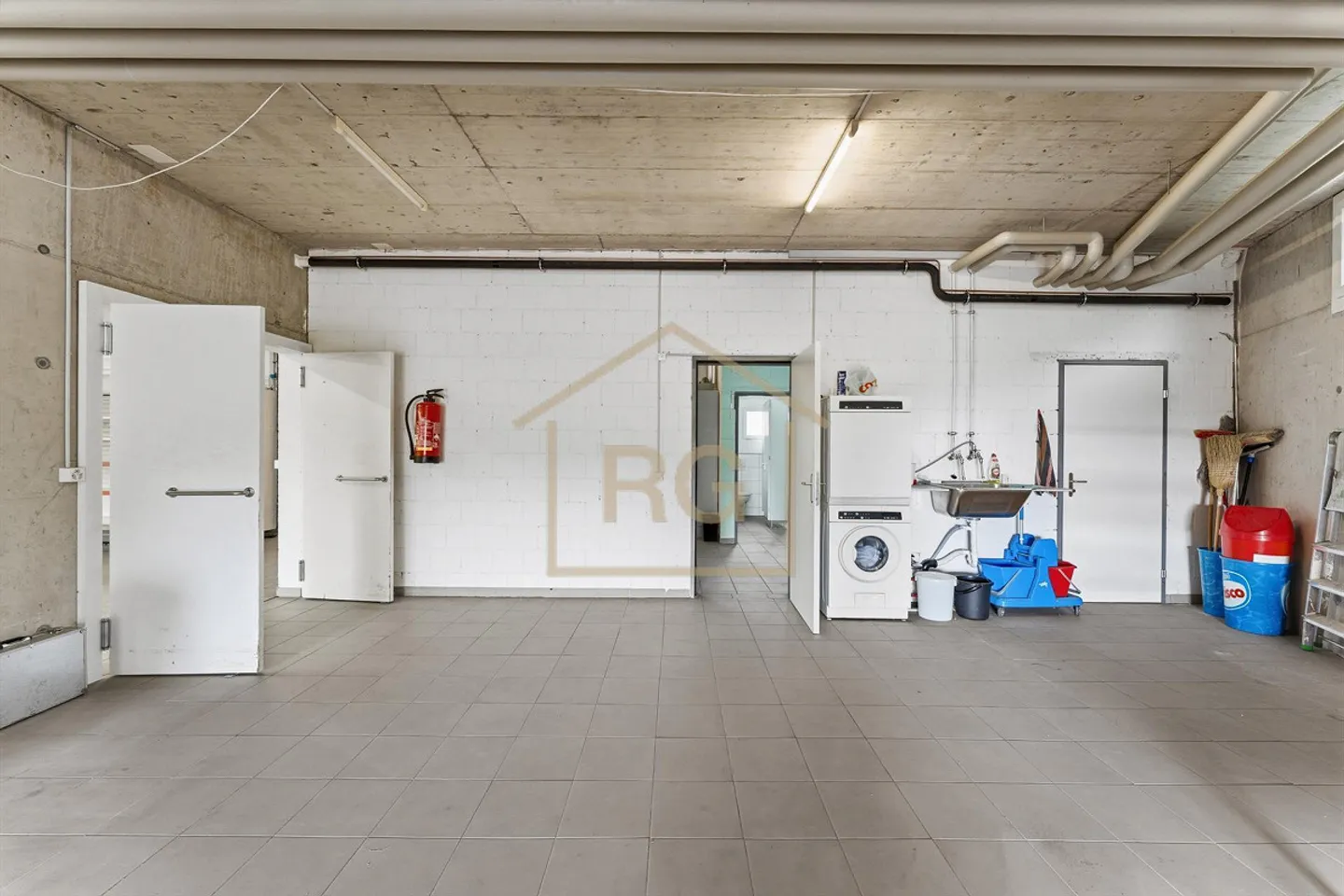 Versatile Commercial Property in Kottwil - Photo 10 of 14