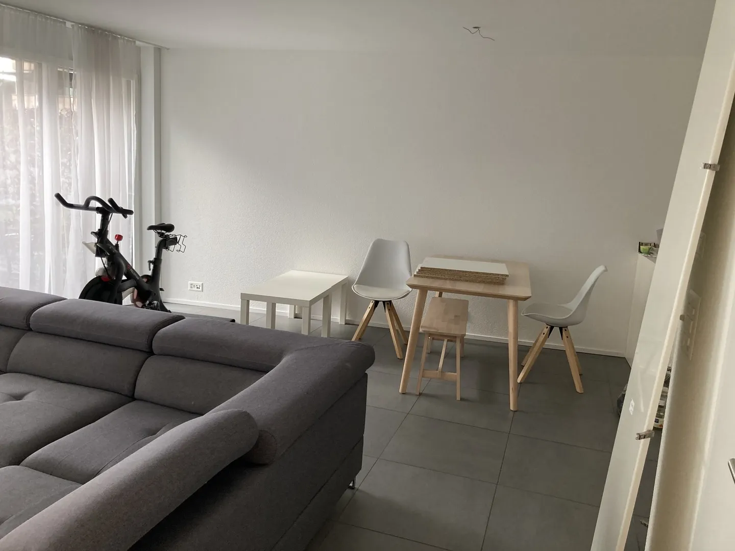 Modern apartment with terrace and parking - Photo 2 of 4