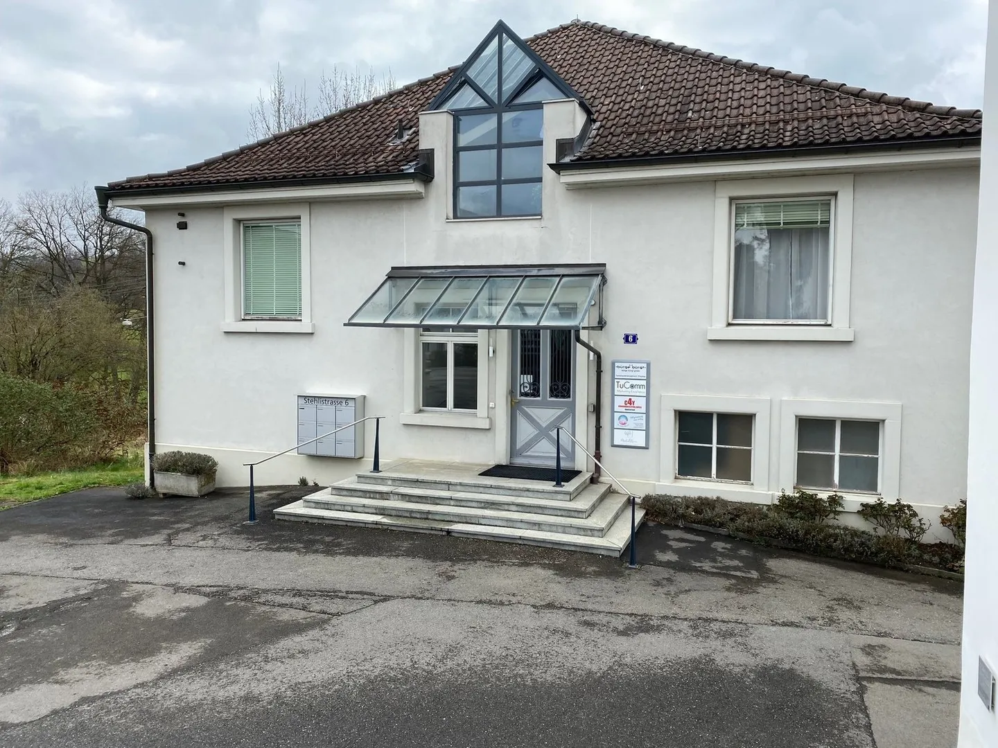 Room 62m2 - Photo 1 of 3