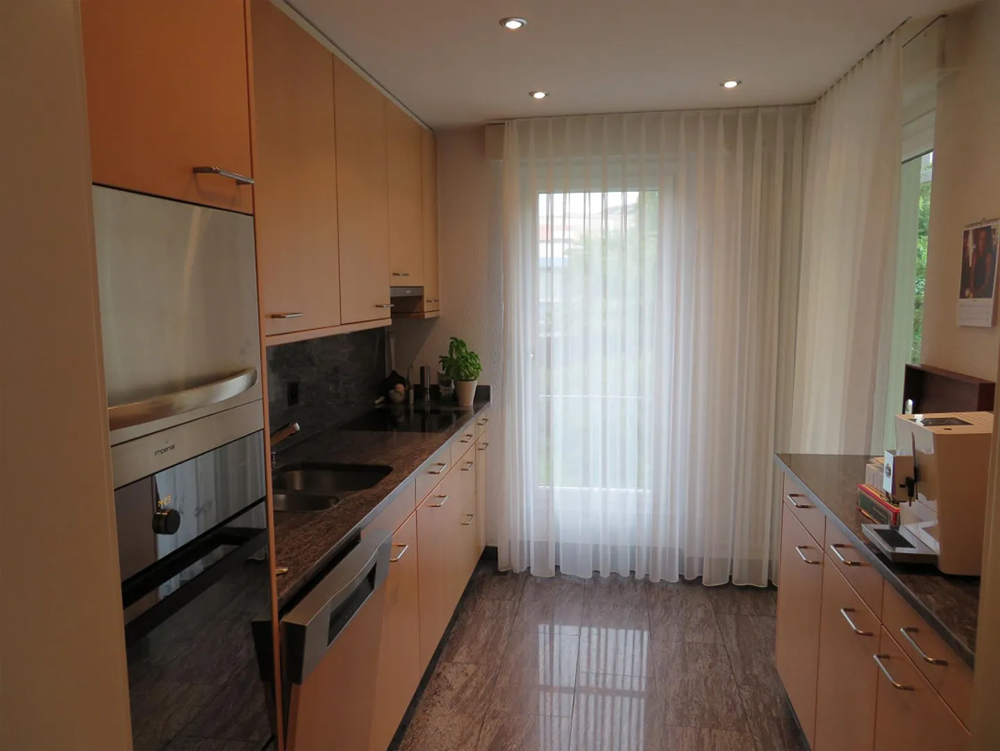 Appartement attrayant de 4,5 pièces avec cheminée et vue sur le Rigi à Matthof - Photo 5 sur 10