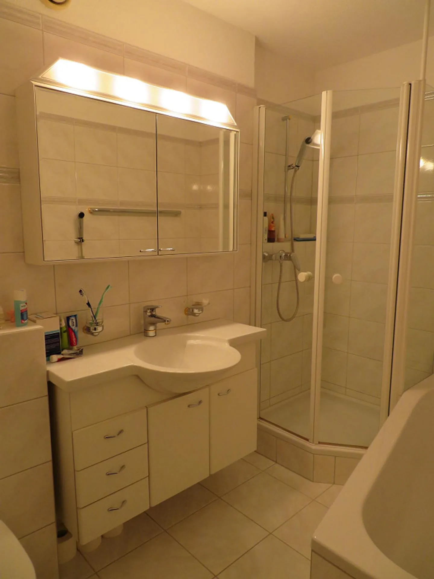 Appartement attrayant de 4,5 pièces avec cheminée et vue sur le Rigi à Matthof - Photo 6 sur 10