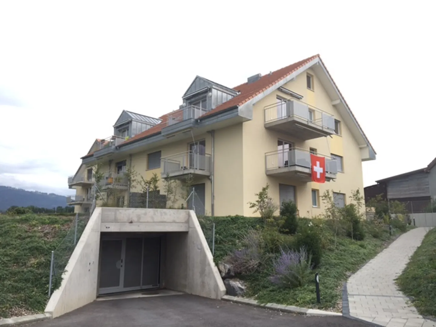 3.5 Room Apartment - Photo 11 of 11