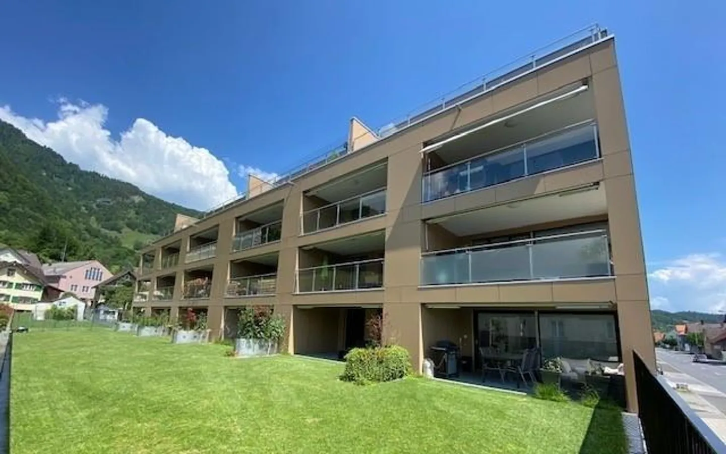 2.5 Room Apartment on the 2nd Floor with Sun and View - Photo 5 of 5