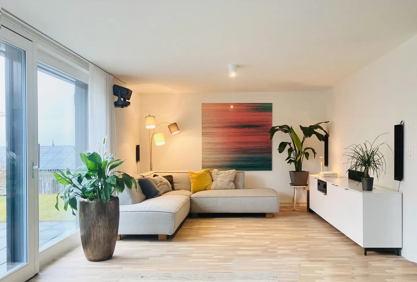 Maison Minergie lumineuse avec terrasse sur le toit et vue - Photo 4 sur 13