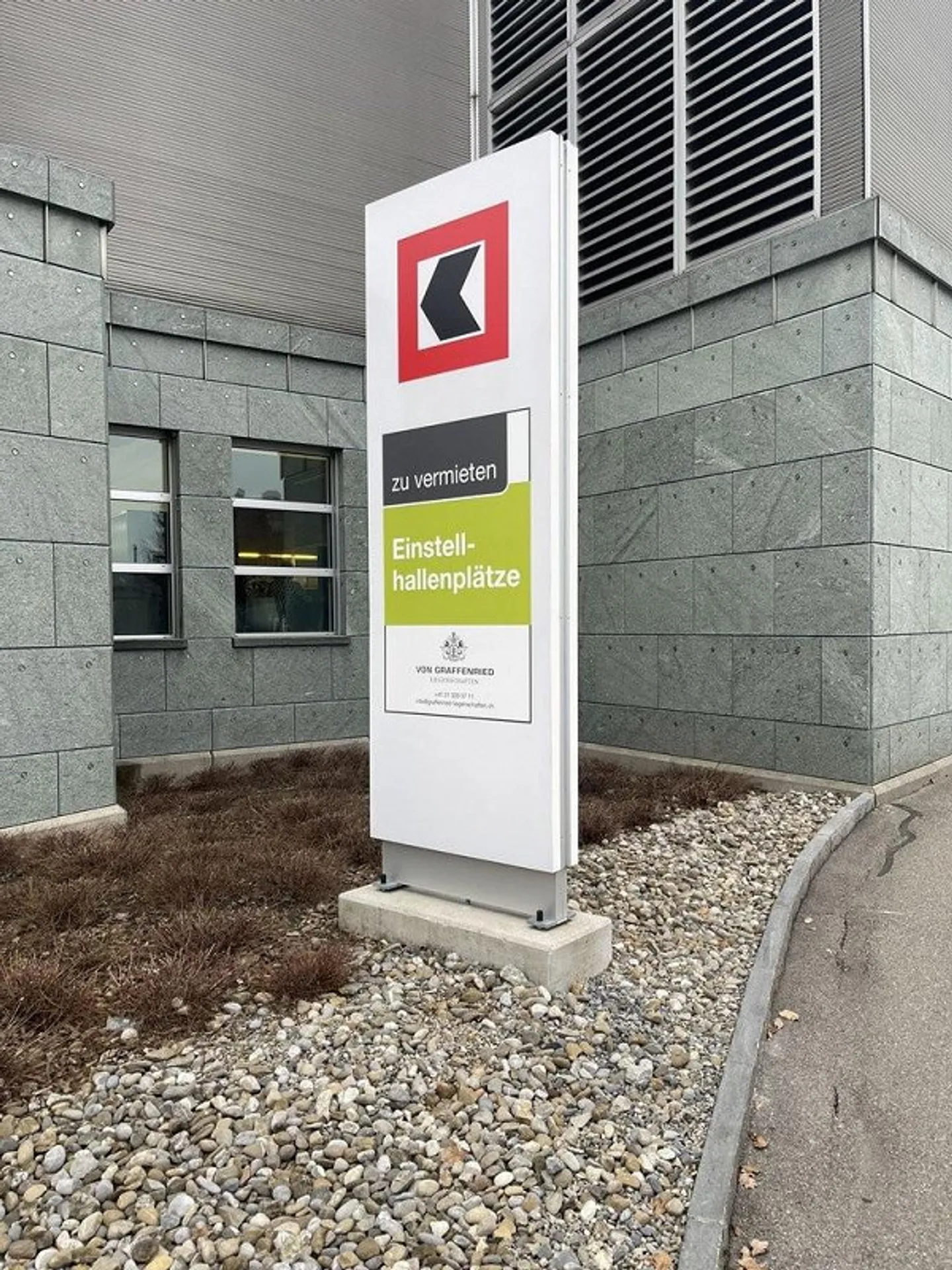 Posto auto in garage coperto nel edificio BEKB a Liebefeld - Foto 3 di 3