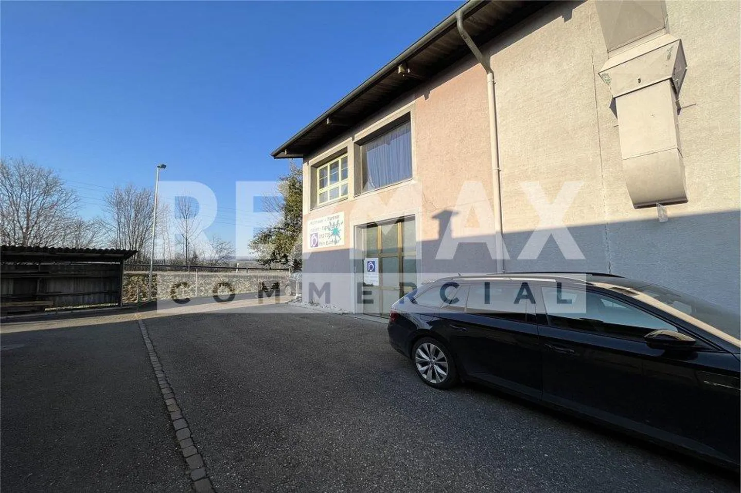 Always traffic-free to your workplace or warehouse - Photo 2 of 6