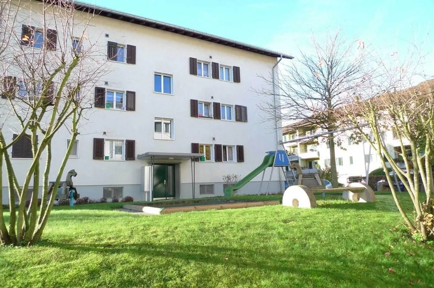 A Happy Start to Living in Zug - Photo 1 of 5