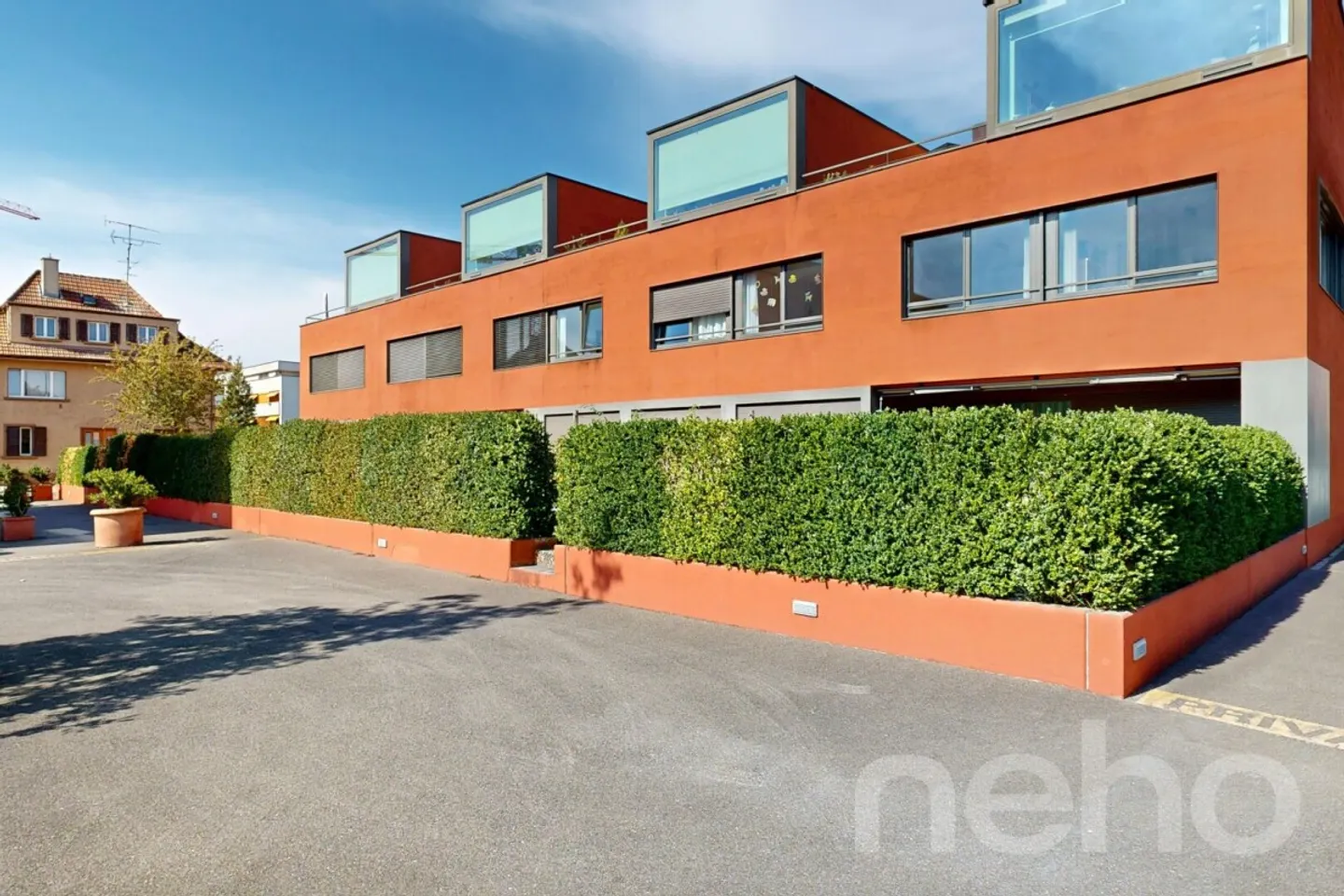 Well-maintained 5.5-room apartment on two levels with large south terrace - Photo 4 of 12