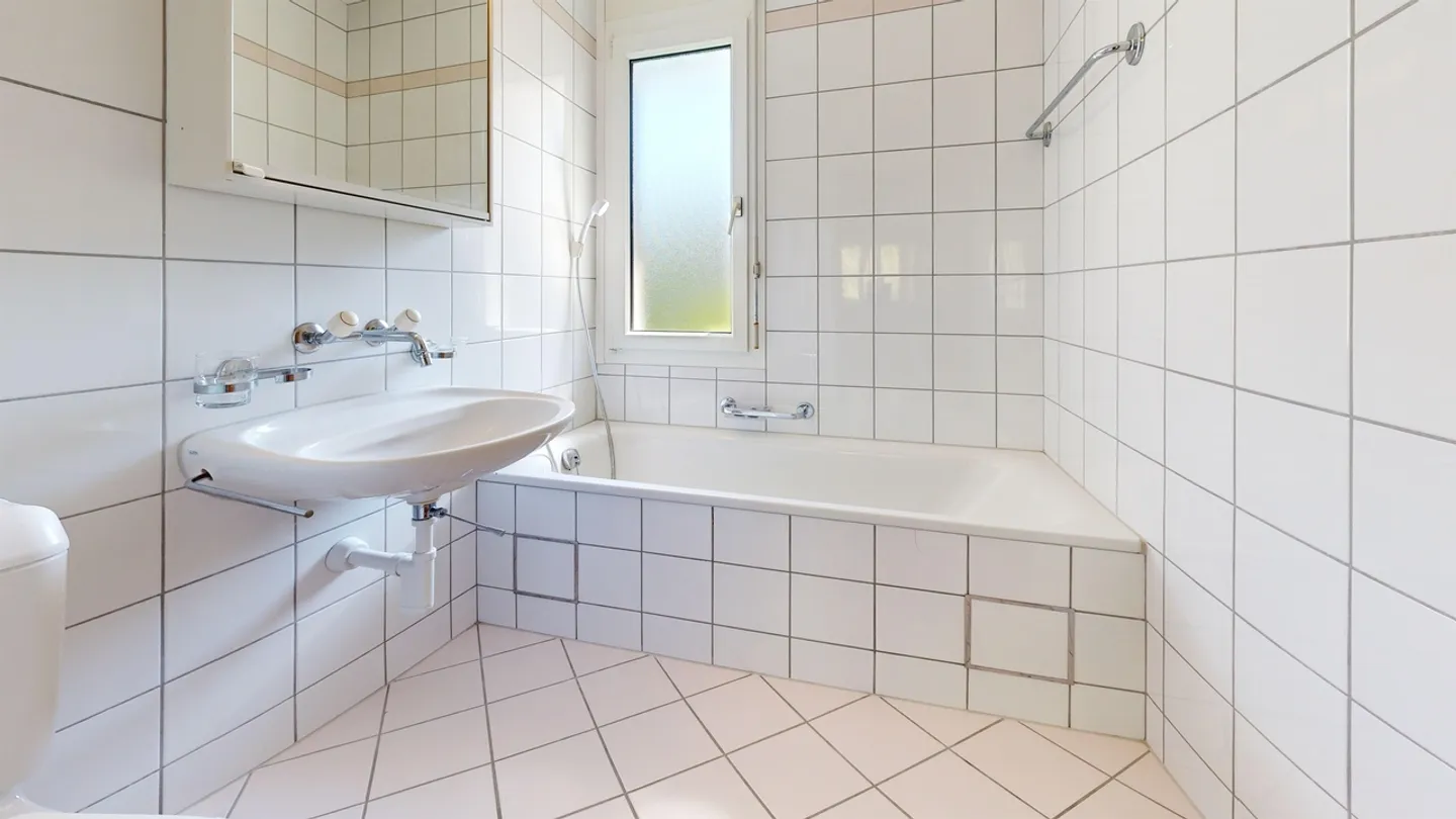 SPRING PROMOTION - 3 months rent-free living! - Photo 9 of 9