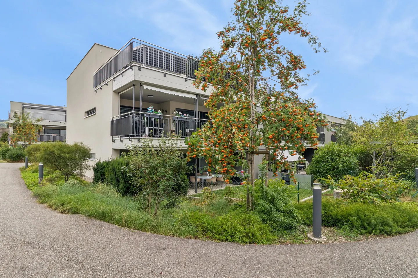 Charming Garden Apartment - Photo 8 of 9
