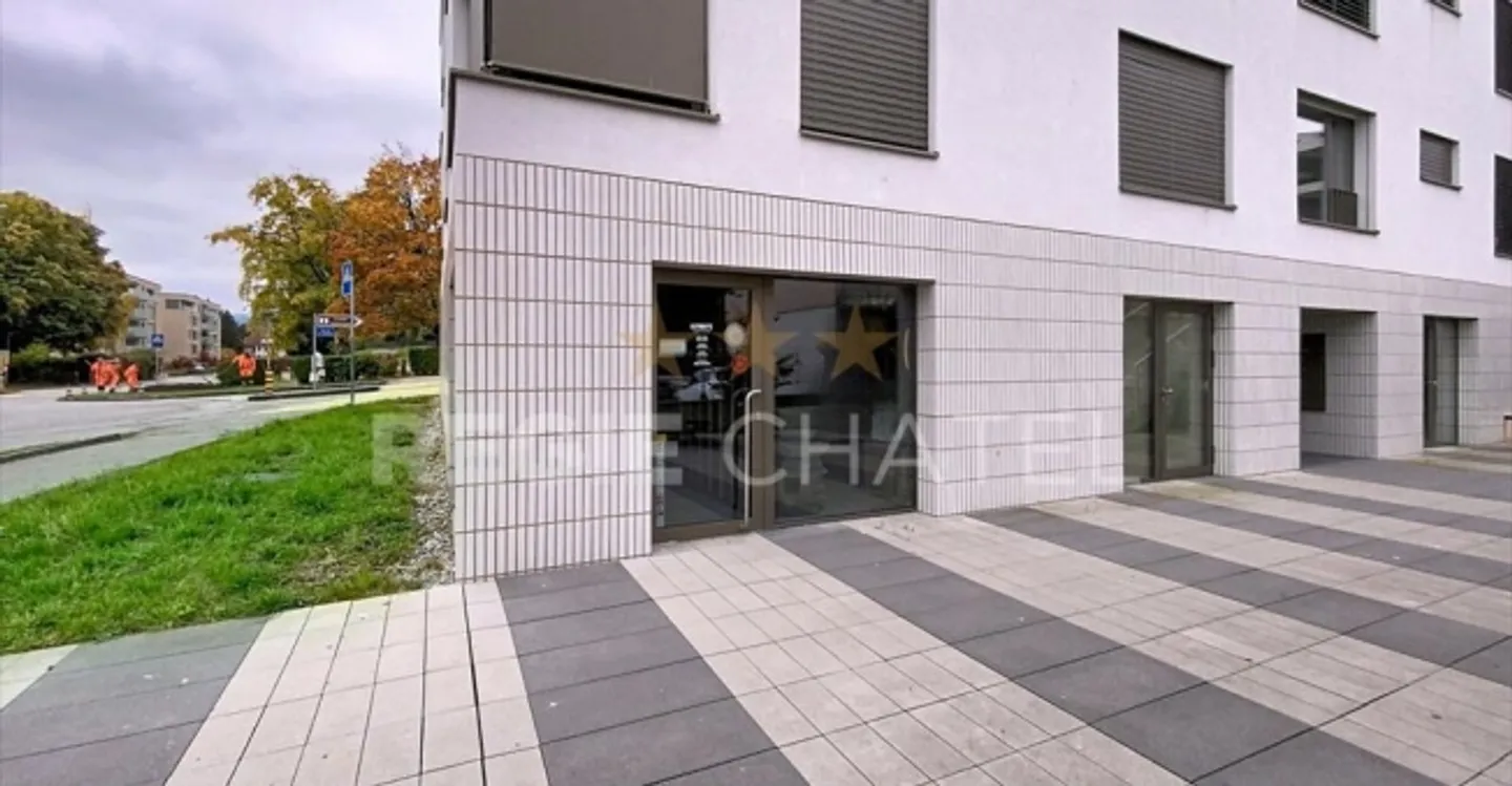 Immeuble mixte à louer - Photo 3 sur 5