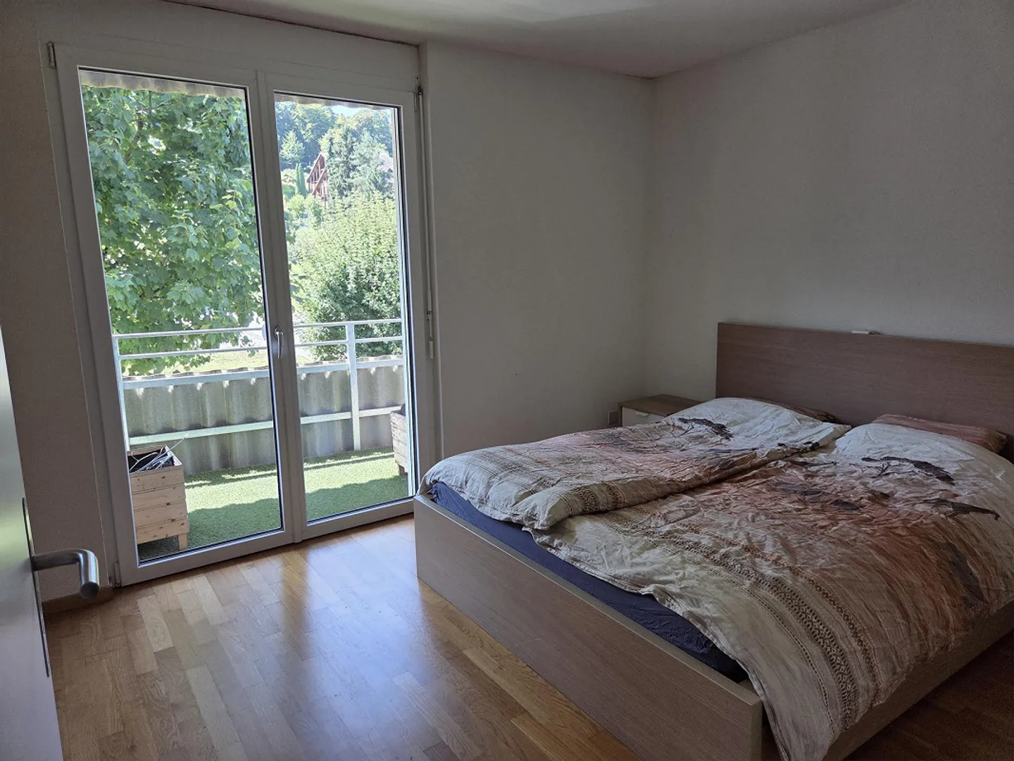 Bellissimo, tranquillo appartamento di 3,5 stanze all'ultimo piano con ampio balcone - Foto 7 di 14