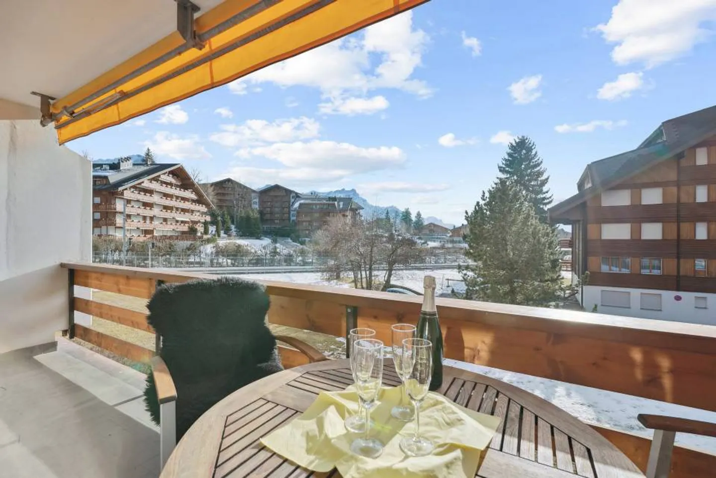 Amethyst 10 - Renovated apartment with balcony in Roche Grises - Photo 2 of 13