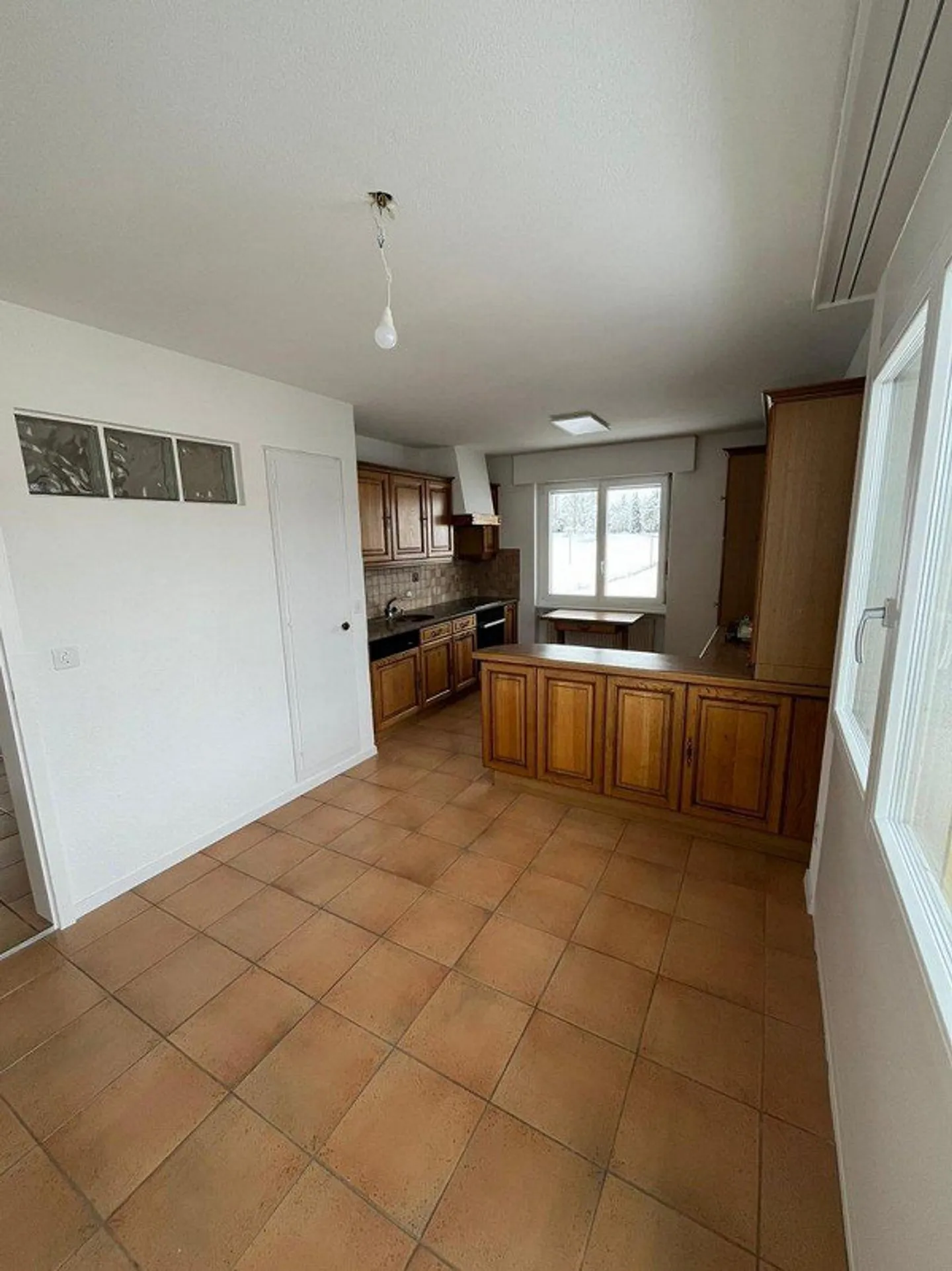 Appartamento 5 ½ locali con vista montagna spettacolare - Foto 8 di 10