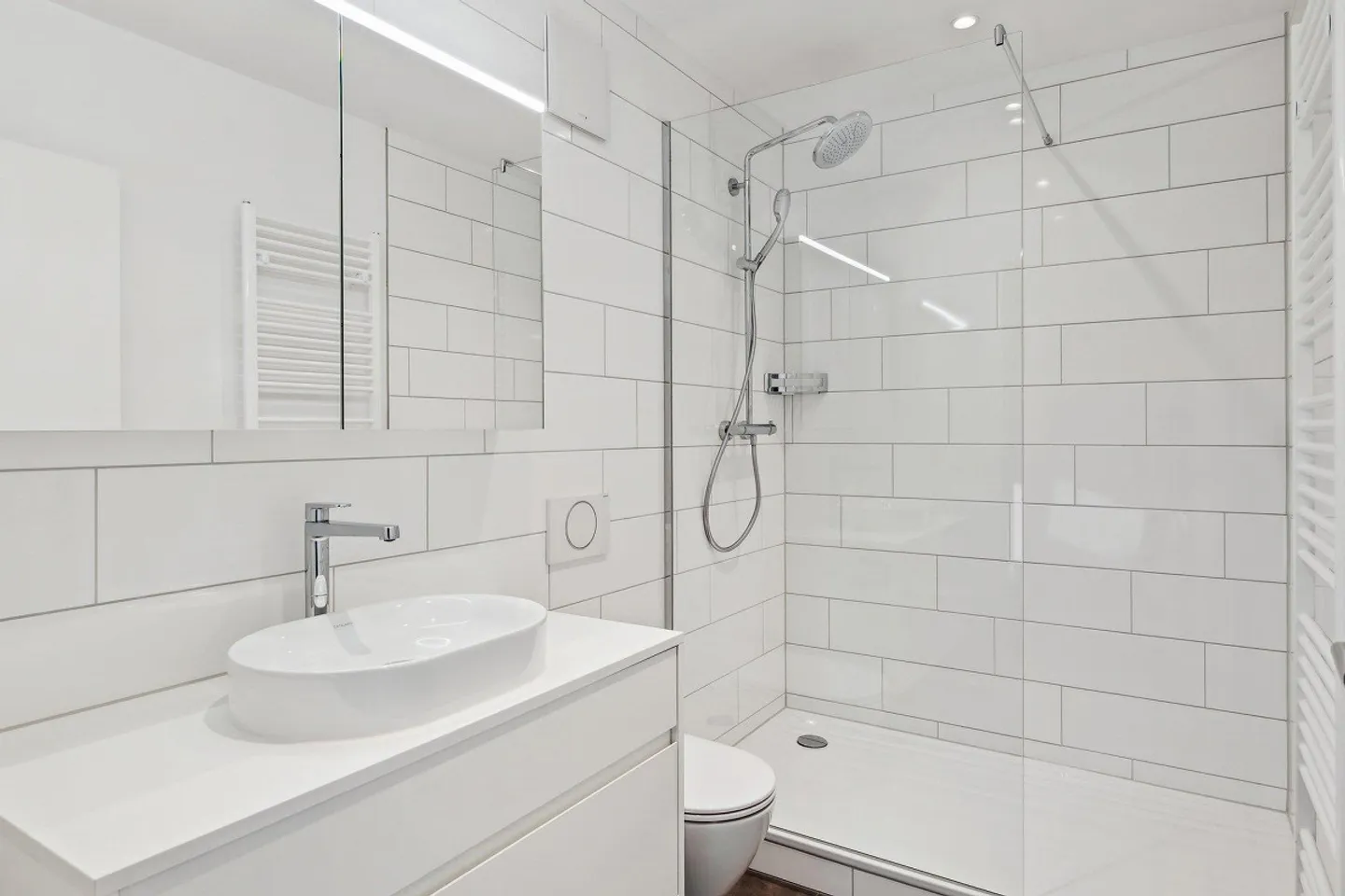 Renovated 2.5-room apartment in Bern - Photo 3 of 8