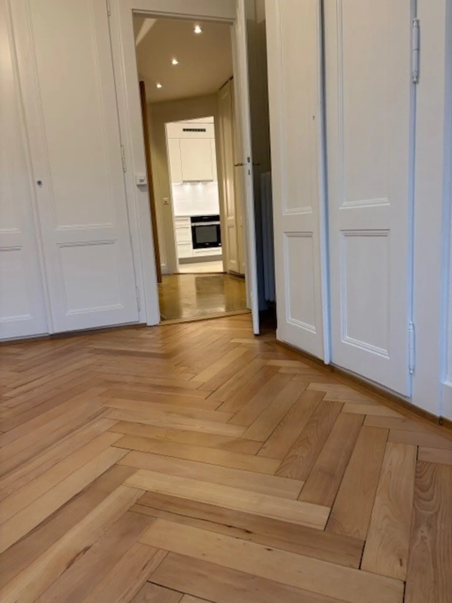 4-Zimmer-Wohnung im 3. Stock. - Foto 4 von 10