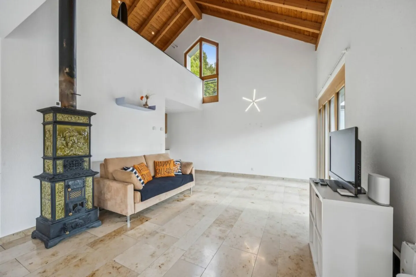 Casa unifamiliare indipendente di 5,5 locali con vista lago - Foto 5 di 13