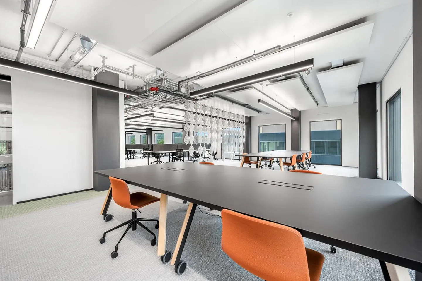 R2 Tower - Take Your Business to New Heights! - Photo 10 of 13