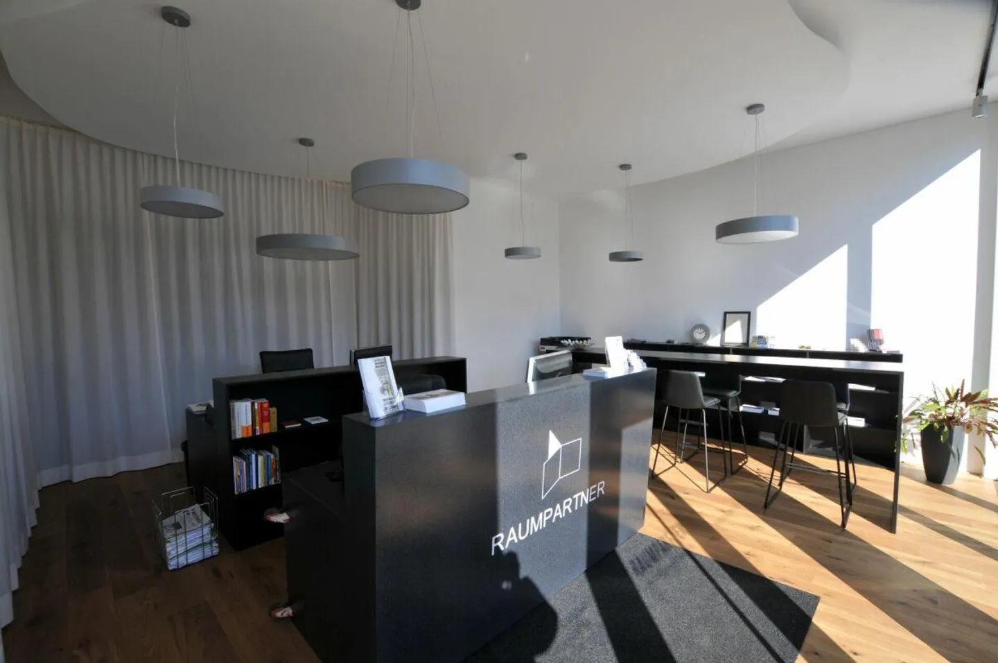 Spazio commerciale in una posizione ben frequentata a Buchs SG - Foto 3 di 7